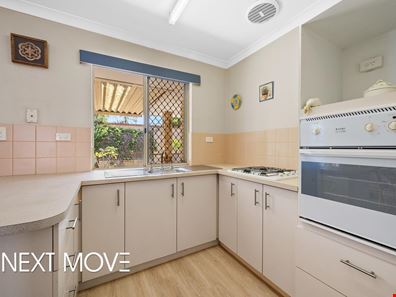 4/15 Truslove Close, Willagee WA 6156