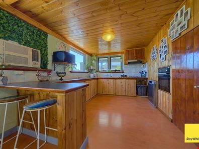 4 Green Street, Manypeaks WA 6328