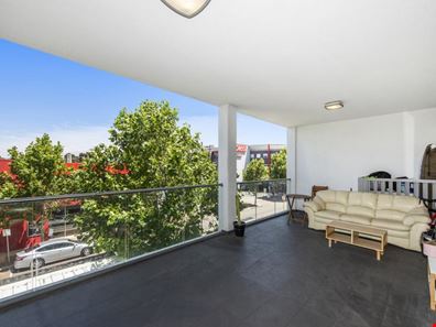 4/110 Cambridge Street, West Leederville WA 6007