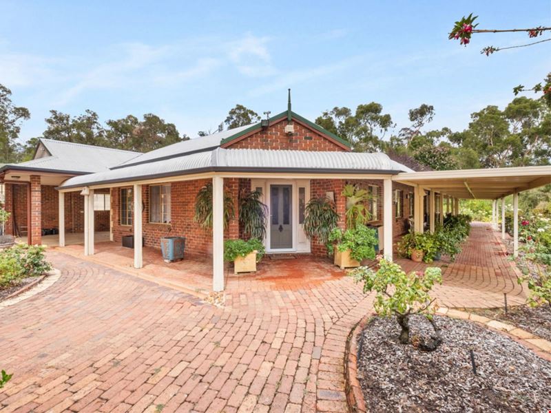 8891 Stoneville Road, Gidgegannup WA 6083