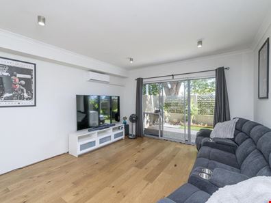 1/30 Firby Street, Cloverdale WA 6105