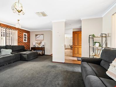 214 Hare Street, West Lamington WA 6430