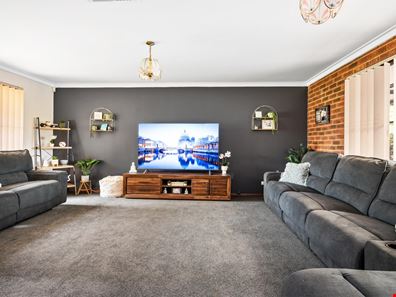 214 Hare Street, West Lamington WA 6430