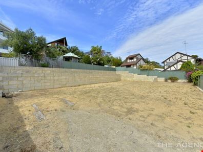 43A Portmarnock Circle, Halls Head WA 6210