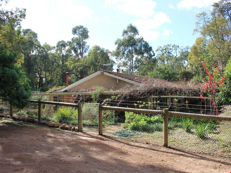 3500 Stoneville Road, Stoneville WA 6081