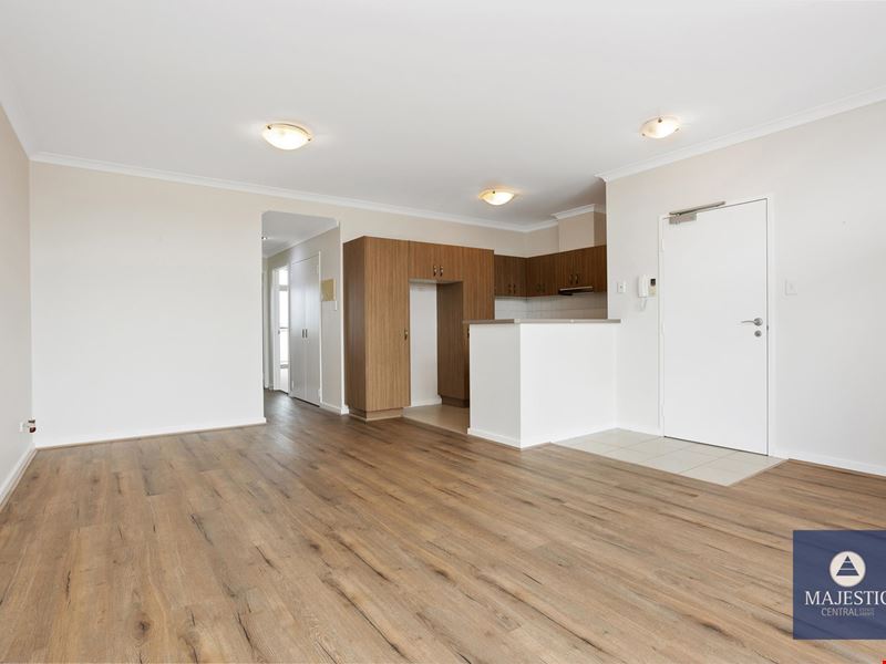17/105 Wentworth Parade, Success WA 6164