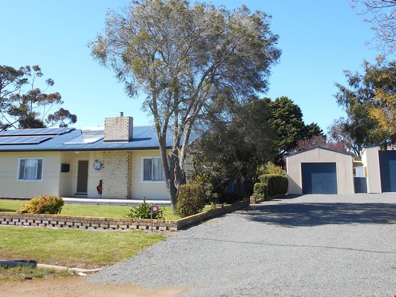 56 Edward Street, Cranbrook WA 6321