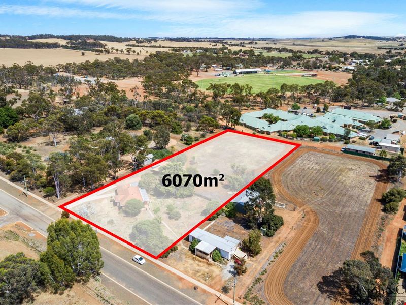 40 Cumming Street, Brookton WA 6306