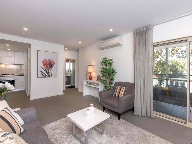 6/34 Marri Road, Duncraig