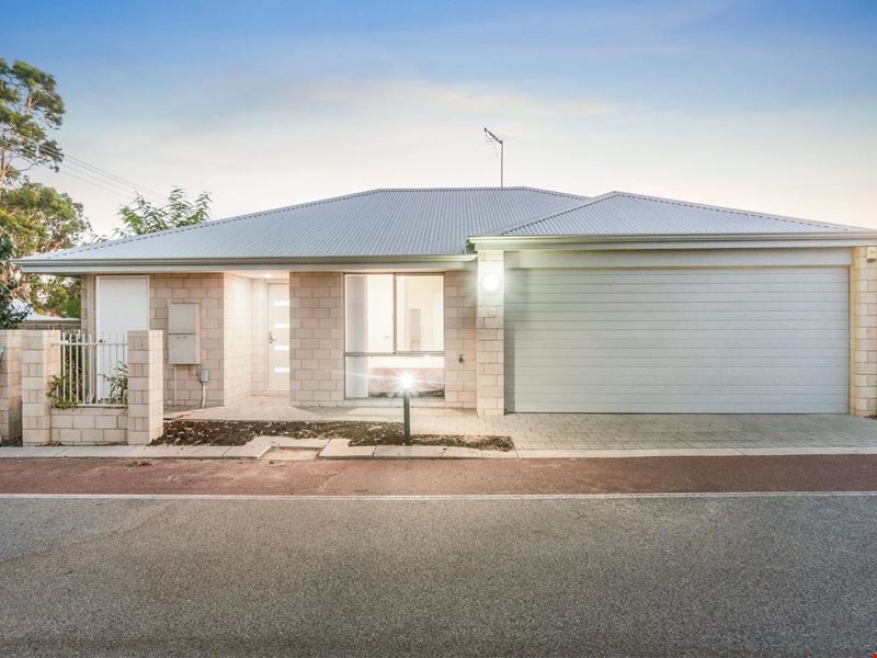 13/148 Treasure Road, Queens Park WA 6107