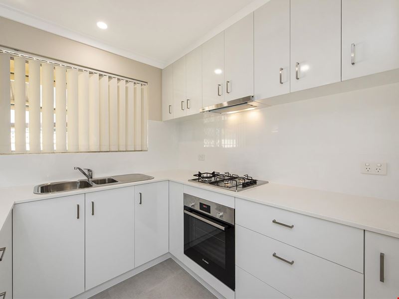 3/10 Houtmans Street, Shelley WA 6148