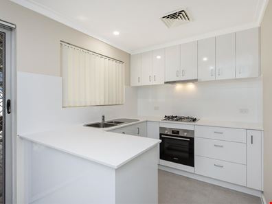 3/10 Houtmans Street, Shelley WA 6148