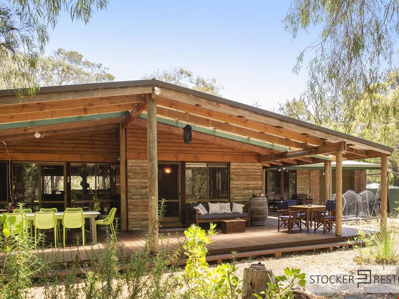 17 Warrior Way, Molloy Island WA 6290