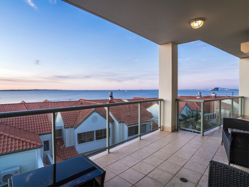 9/7 Railway Terrace, Rockingham WA 6168