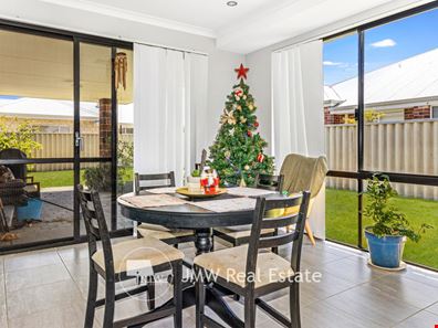 12 Gigondas Street, Yalyalup WA 6280