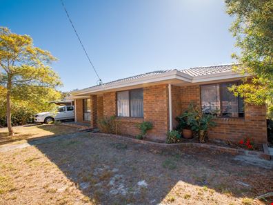 13 Paterson Street, Denmark WA 6333
