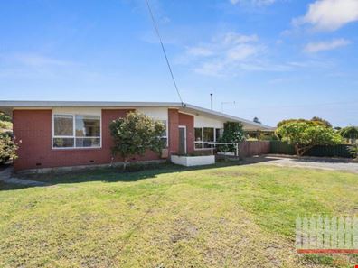 27 Lukin Way, Bassendean WA 6054
