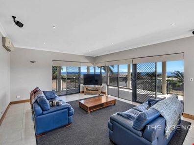 12 Mariner Crescent, Kalbarri WA 6536