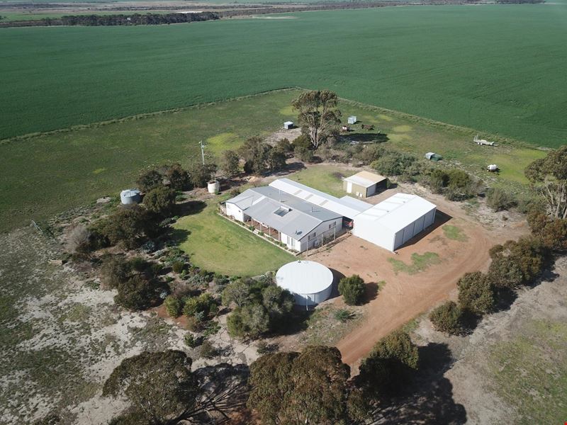 818 Middle Road, Jerdacuttup