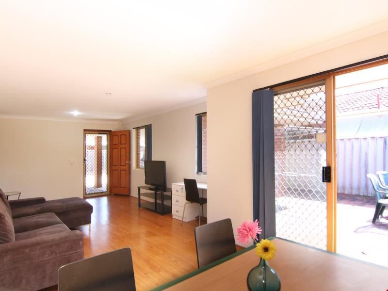 1/50-52 Leach Hwy, Wilson WA 6107