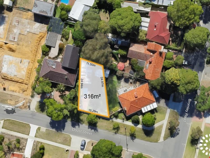 12 Doust Street, Hilton WA 6163
