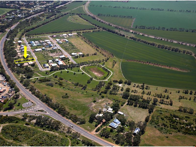 20 Bayliss Road, Dongara WA 6525