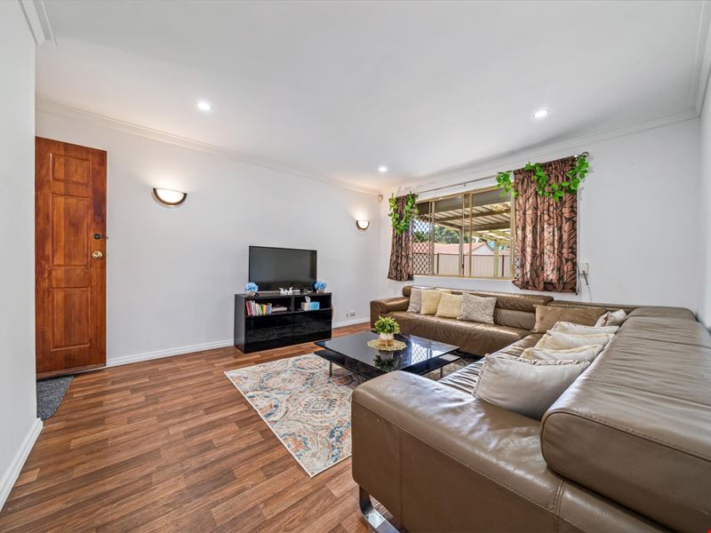 4/86 Centre Street, Queens Park WA 6107