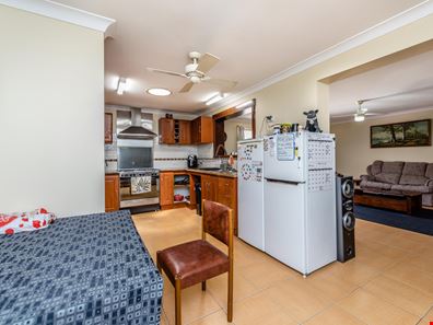 10 Joshua Way, Karloo WA 6530