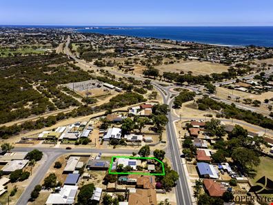 2 Nerrel Street, Waggrakine WA 6530