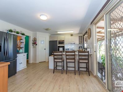 4 Mastalerz Retreat, Toodyay WA 6566