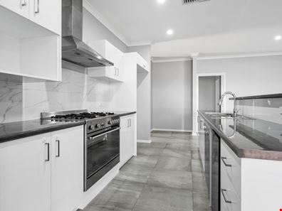 8 Yuwari Avenue, Karlkurla WA 6430