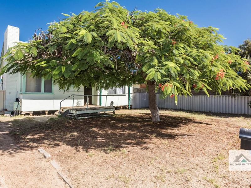 14 Whitfield Street, Beachlands WA 6530