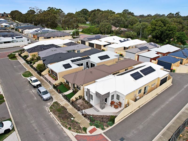 304/29 Yellowstone Grove, Success WA 6164