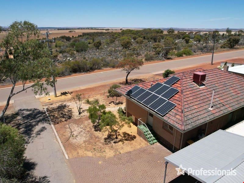 115 McLennan Street, Quairading