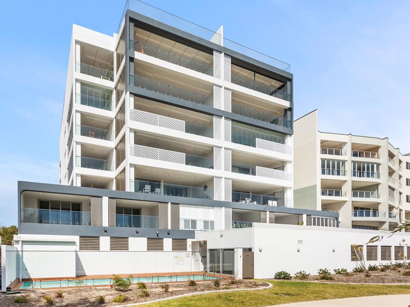 18/13 O'Connor Close, North Coogee WA 6163