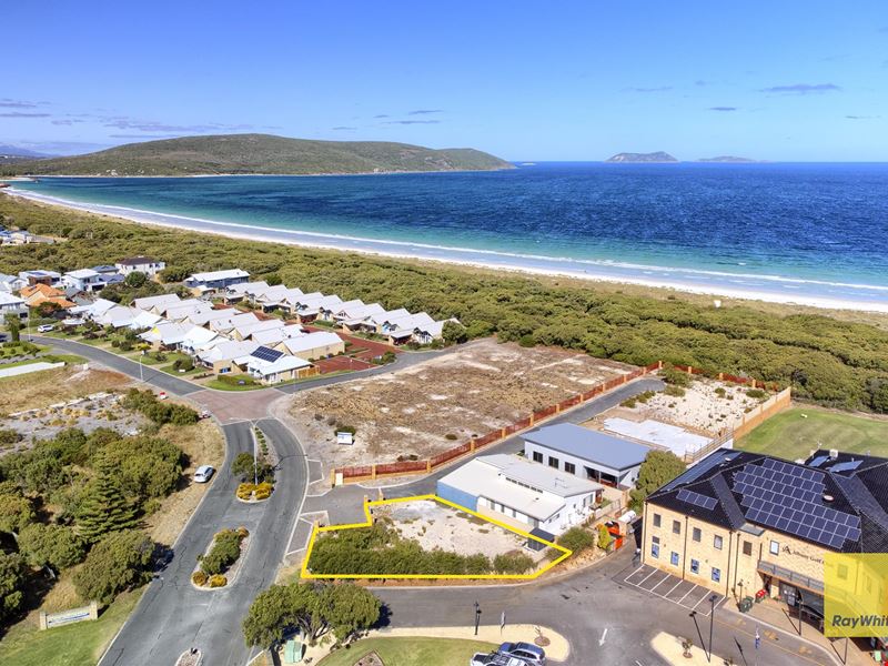 1/4 Barry Court, Collingwood Park WA 6330