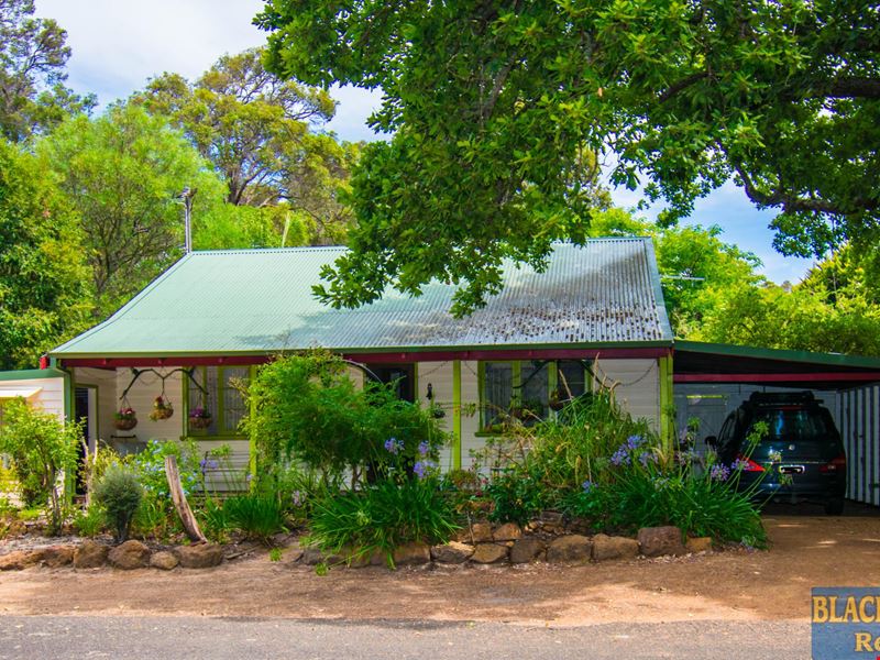 15 Throssell Street, North Greenbushes WA 6254