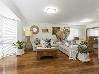7 Robertson Place, Bibra Lake WA 6163