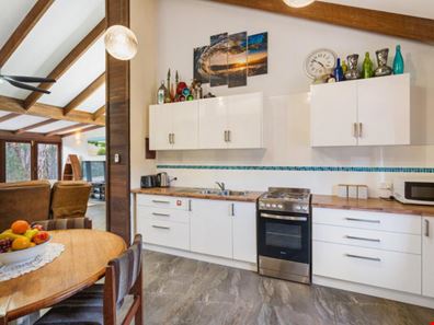 26 Berwick Place, Quindalup WA 6281