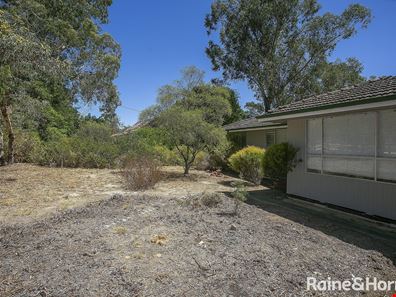 4225 Thomas Street, Chidlow WA 6556