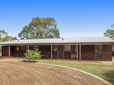 181 Hart Dr, Chittering WA 6084