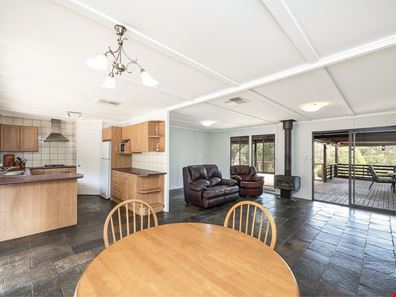 181 Hart Dr, Chittering WA 6084