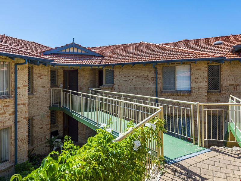 44/39 Elizabeth Street, Cloverdale WA 6105