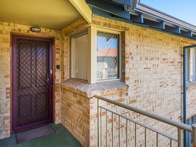 44/39 Elizabeth Street, Cloverdale WA 6105
