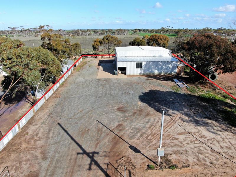 6 MASON STREET, Lake Grace