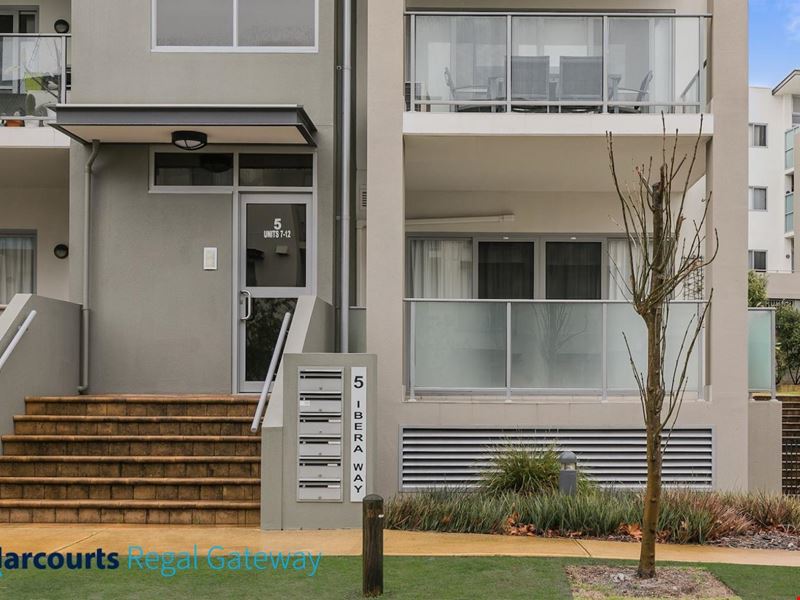 8/5 Ibera Way, Success WA 6164