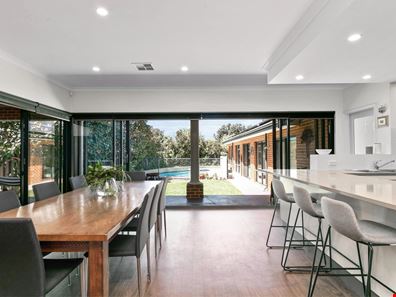 21 Godwin Avenue, Manning WA 6152
