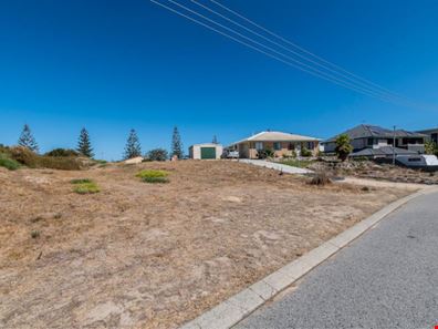 9 Indiana Parade, Singleton WA 6175