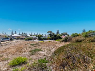 9 Indiana Parade, Singleton WA 6175