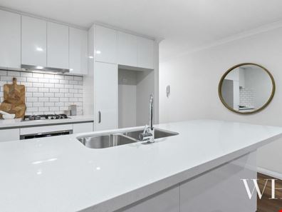 2/3 Paget Street, Hilton WA 6163